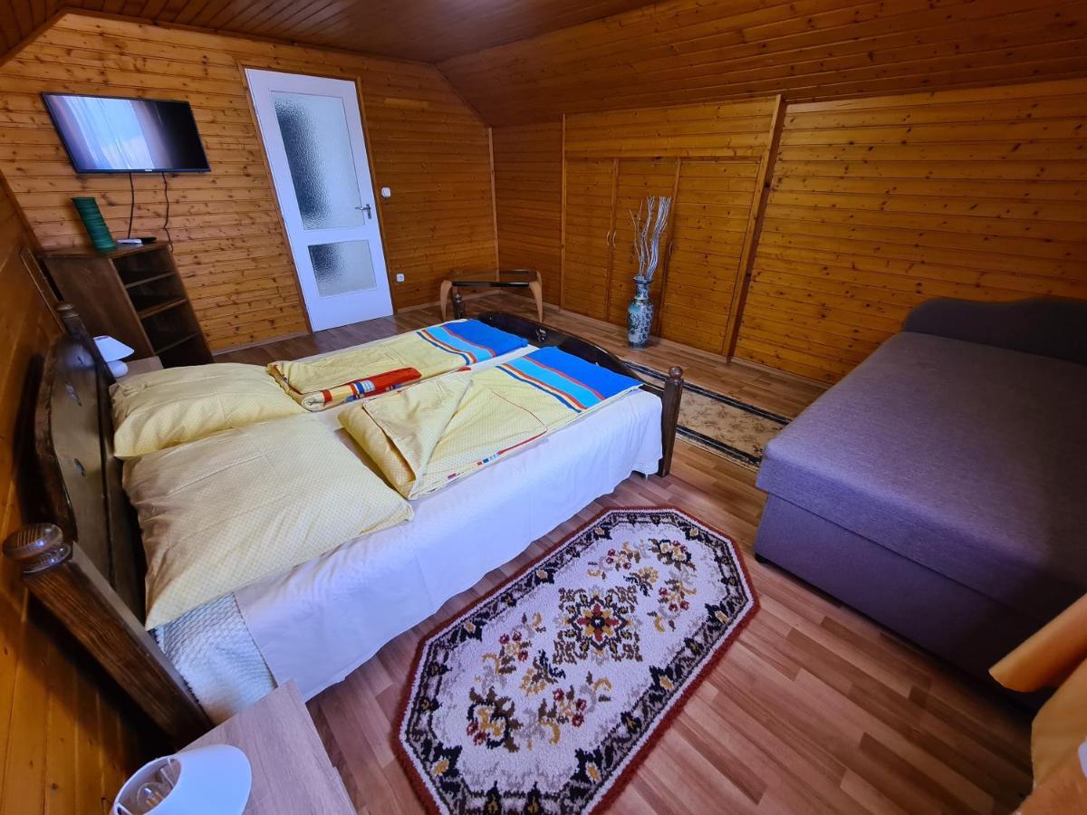 Kriszta Apartman Balatongyorok Exterior photo