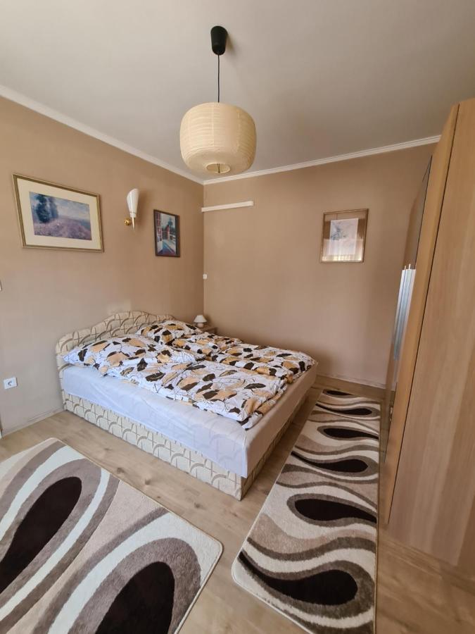 Kriszta Apartman Balatongyorok Exterior photo
